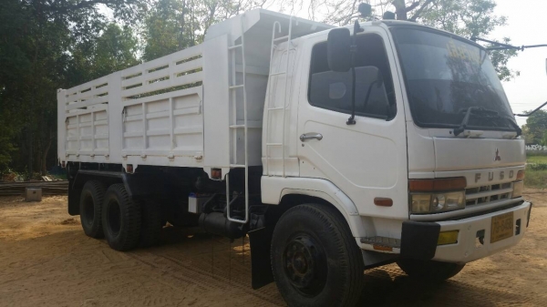 ขายหลง MA 2 เพลาดรั้ม เครื่องดี ครัชซีสวย ยางดี รถใช้งานสภาพดีไม่เคยมีปัญหา 0811838154