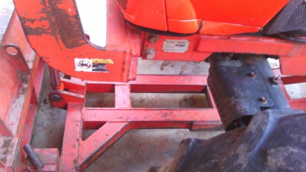 ขายรถไถ KUBOTA L4708 ใช้งานน้อย อุปกรณ์ครบ ดันหน้า ผานหลัง เอกสารพร้อมโอน สนใจโทร 090-8588220คุณนะ 093-3258446คุณบิว หรือเข้าดูสินค้าอื่นๆได้ที่ www.truck.in.th/498 หรือเพจFacebook ณรงค์ ซื้อขายรถมือสอง (เว็บไซต์ส่วนตัว) หรือFacebook คุณนะ รถบรรทุก