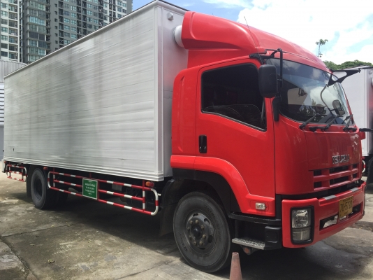 ISUZU FTR 240 แรงม้า ตู้ ปี 56 รถสวยพร้อมใช้
