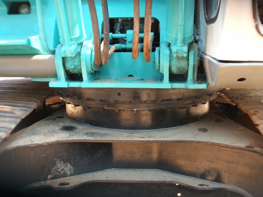 ขายรถแม็คโคร โกเบลโก้ 200-5 มาร์คไฟว์ เครื่องยนต์ดี ปั้มดี เอวแน่น บูมอาร์มไม่มีแตก