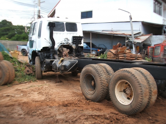 ขายรถสิบล้อ FM2K เครื่องยนต์ 260 แรงม้า เครื่องดีคัตซีสวย ทะเบียนพร้อมโอน