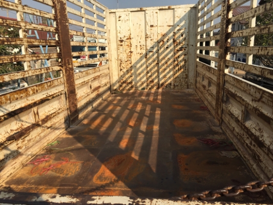 ขายกระบะล่อง ไม่ดั้ม อู่พนัส คอกสูง กว้าง 2.45 เมตร ยาว 6.20 เมตร สูง 2.20 เมตร ปี 56