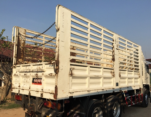 ขายกระบะล่อง ไม่ดั้ม อู่พนัส คอกสูง กว้าง 2.45 เมตร ยาว 6.20 เมตร สูง 2.20 เมตร ปี 56