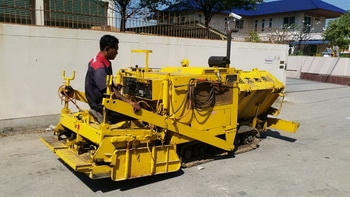 ขาย รถปูยาง แทรคเหล็กหุ้มยาง ปูได้ 2.50 ม ยี่ห้อ hanta af 240cs สภาพสวย