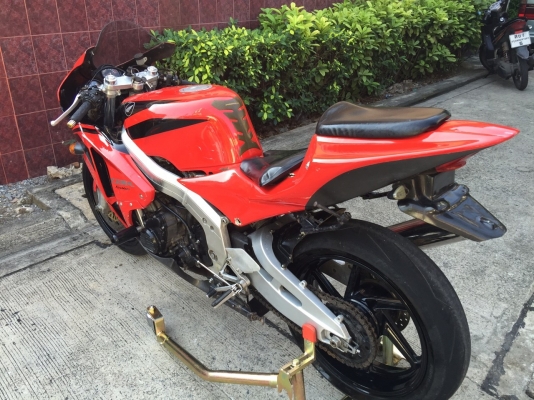 CBR 400 ปี89 ทะเบียนแท้ 60,000 บาท รับซื้อขายแลกเปลี่ยนคับ