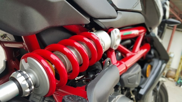 TNT300 2015 วิ่ง 5000 กิโลตรวจสอบได้ ไม่แพง พร้อมใช้ ต่อรองได้ครับ TNT300 2015 วิ่ง 5000 กิโลตรวจสอบได้ ไม่แพง พร้อมใช้ ต่อรองได้ครับ