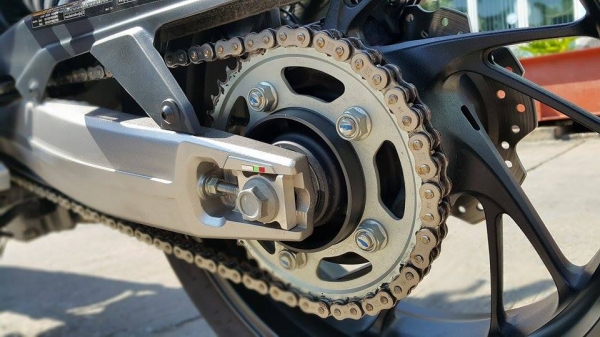 CB650f 2014 วิ่งน้อย แต่งเต็มลำ คู่มือประกันครบ ไม่แพง ต่อรอได้จ้า