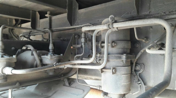 รถฮีโน่ 10 ล้อ ตู้เย็น FL1J  210 แรงม้า. ปี 42.    สนใจติดต่อ  081 - 6079515