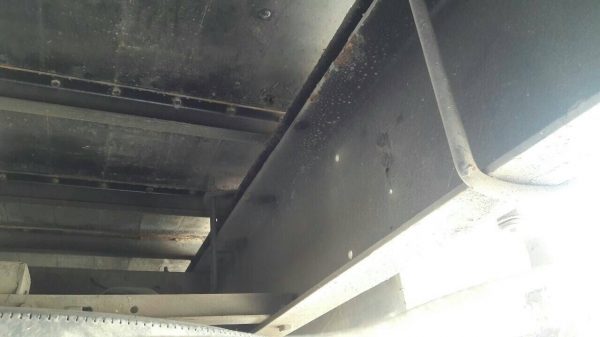 รถฮีโน่ 10 ล้อ ตู้เย็น FL1J  210 แรงม้า. ปี 42.    สนใจติดต่อ  081 - 6079515