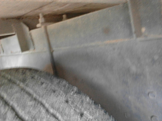 รถฮีโน่ 10 ล้อ ตู้เย็น FL1J  210 แรงม้า. ปี 42.    สนใจติดต่อ  081 - 6079515