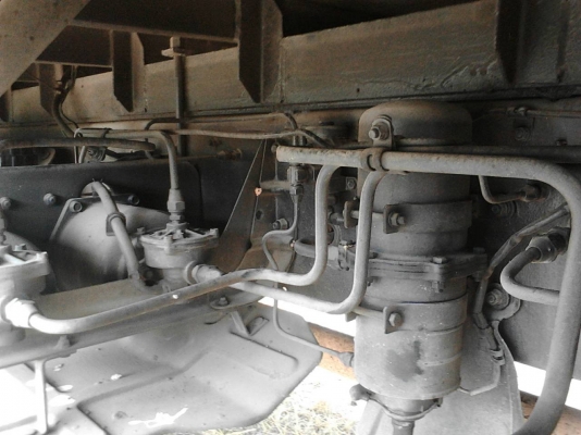 รถฮีโน่ 10 ล้อ ตู้เย็น FL1J  210 แรงม้า. ปี 42.    สนใจติดต่อ  081 - 6079515