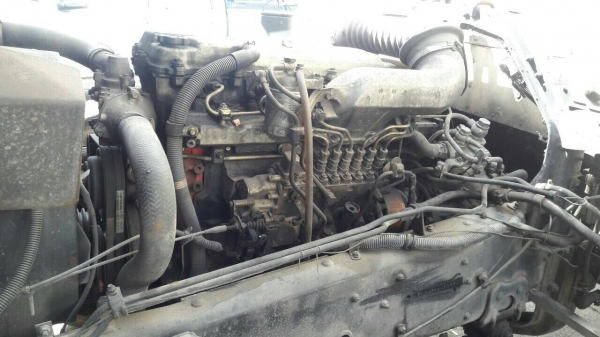 รถฮีโน่ 10 ล้อ ตู้เย็น FL1J  210 แรงม้า. ปี 42.    สนใจติดต่อ  081 - 6079515