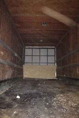 ขายตู้แห้ง 7.8เมตร สวยพร้อมใช้งาน 68000 ถอดจาก FUSO ปี55 พื้นเหล็ก ขาย 68,000 0909920299