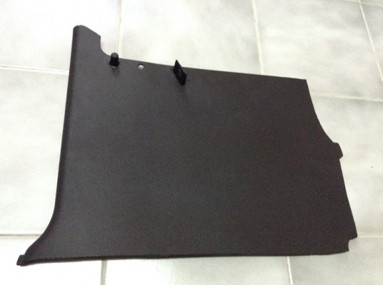 แผงใต้คอ ใต้เก๊ะไฟเบอร์ เบ็นซ์ W123 (มีทั้งขับขวา และขับซ้าย) และรับหล่อไฟเบอร์ มีแผงคอ C W202  Volvo960 S90  E30 และอื่นๆ พอมีสำหรับงานไฟเบอร์