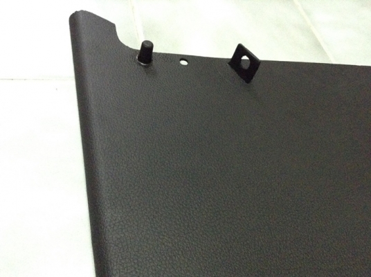 แผงใต้คอ ใต้เก๊ะไฟเบอร์ เบ็นซ์ W123 (มีทั้งขับขวา และขับซ้าย) และรับหล่อไฟเบอร์ มีแผงคอ C W202  Volvo960 S90  E30 และอื่นๆ พอมีสำหรับงานไฟเบอร์