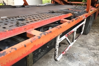 ขาย ที่บรรทุกรถยาว7.2เมตรพร้อมระบบไฮโดรลิก บรรทุกได้ 3-4คันไว้ใส่กับรถ6ล้อยาว7.2เมตร พร้อมใช้งาน ระบบไฮโดรไม่มีปัญหา 98,000 090-9920299