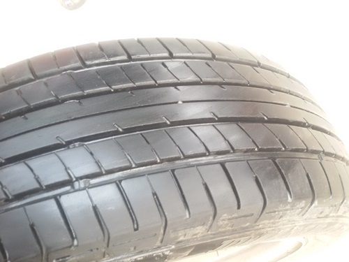 ขายล้อกะทะMAZDA ขอบ15 พร้อมยางและฝาครอบ  4 ล้อ