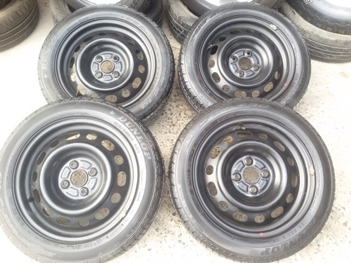 ขายล้อกะทะMAZDA ขอบ15 พร้อมยางและฝาครอบ  4 ล้อ