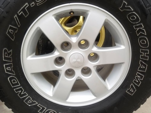 ขายล้อMitsubishi Pajero ขอบ16 พร้อมยาง   4 ล้อ