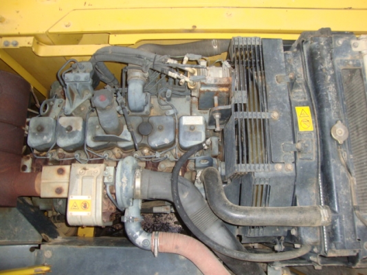 ขาย!!! รถแบคโฮ Komatsu PC200-7