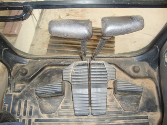 ขาย!!! รถแบคโฮ Komatsu PC200-7