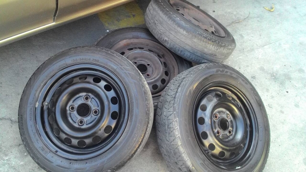 กะทะ 4 รู ขอบ14 พร้อมยาง 165/185/65R14 ชุด 4 ล้อ tel.081-427-3941 ไอดีไลน์ autobot107