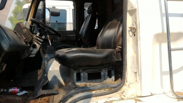 สิบล้อ อีซูซุ ร็อค185โบว์ เพาเดียว บรรทุกถังน้ำมัน 16,000ลิตร อุปกรณ็ ครบ (ทำเป็นรถบรรทุกน้ำเหมาะมากๆ) สภาพดีสวยเดิมๆใช้งานประจำ ทะเบีบนพร้อมโอน