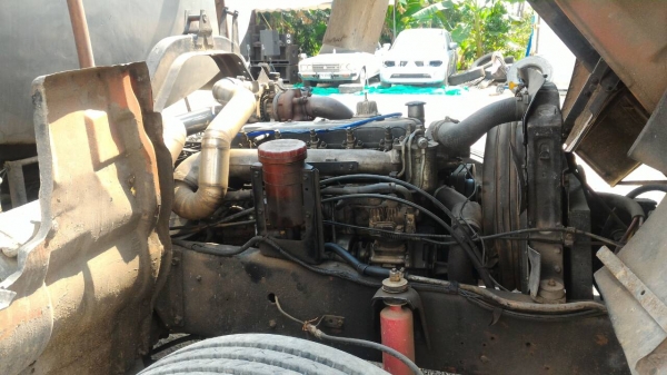 สิบล้อ อีซูซุ ร็อค185โบว์ เพาเดียว บรรทุกถังน้ำมัน 16,000ลิตร อุปกรณ็ ครบ (ทำเป็นรถบรรทุกน้ำเหมาะมากๆ) สภาพดีสวยเดิมๆใช้งานประจำ ทะเบีบนพร้อมโอน