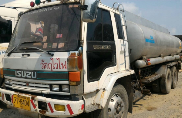 สิบล้อ อีซูซุ ร็อค185โบว์ เพาเดียว บรรทุกถังน้ำมัน 16,000ลิตร อุปกรณ็ ครบ (ทำเป็นรถบรรทุกน้ำเหมาะมากๆ) สภาพดีสวยเดิมๆใช้งานประจำ ทะเบีบนพร้อมโอน