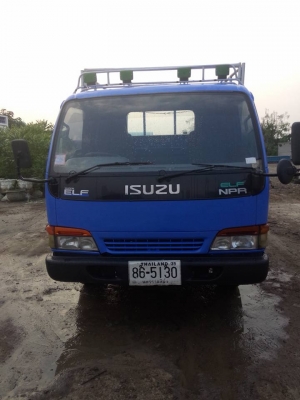 ขายหกล้อNPR115ตัวแรก เครื่อง4BD1ยาว4.30เมตรพร้อมคอกเหล็ก หน้า5น๊อต หลัง6น็อตเฟืองท้ายใหญ่ คัสซีสวย เครื่องเกียเฟืองท้ายไม่มีหอน เปลี่ยนหัวกาตูนงามๆ พร้อมใช้ ทะเบียนพร้อมโอน กระจกไฟฟ้า