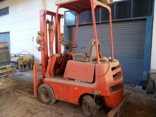 รถฟอร์ดลิฟ  1 ตัน  พร้อมใช้งาน