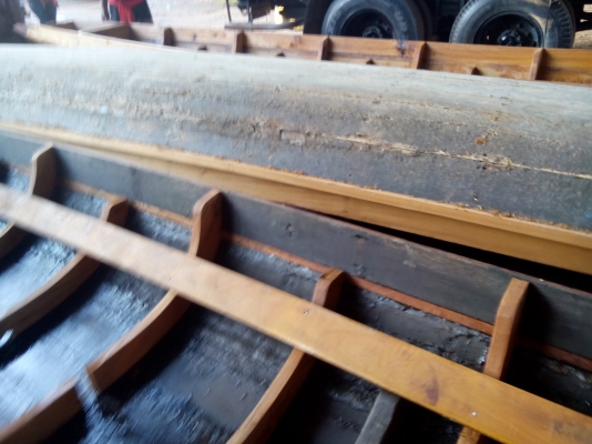 ขายเรือไม้เคียนทองมีหลายขนาด