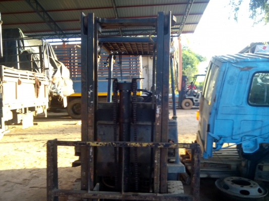 รถถฟอดร์ลิฟ อีห้อโต้โยต้า  2.5ตัน  พร้อมใช้งาน