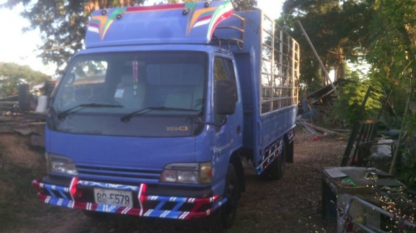 ขายอีซูซุ NQR150 ปี48 กระบะยาว4.30เมตร แชชซีใหญ่เครื่องเดิม มีคอกบรรทุกเสริมข้าง พร้อมวิ่งงาน