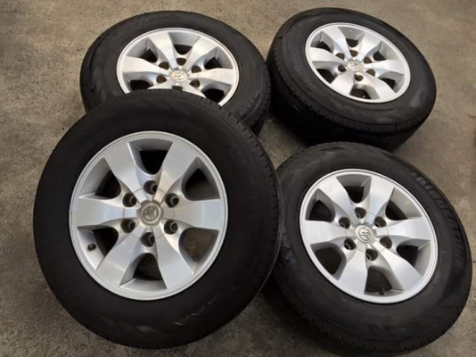 ขายล้อวีโก้ขอบ16 พร้อมยาง ปี14 ราคาถูกๆๆ