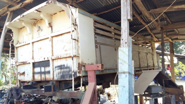 ขายถูกๆ55000บาท กะบะดั้ม10ล้อF17 พร้อมกระบอกดั้ม คัซซีเทียม อุปกรครบชุด