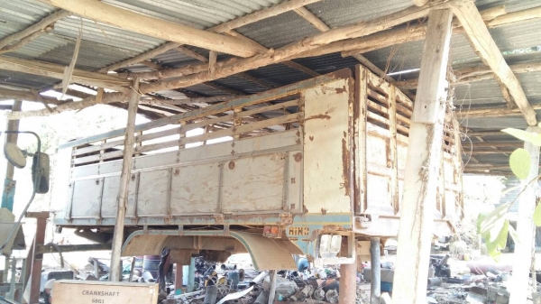 ขายถูกๆ55000บาท กะบะดั้ม10ล้อF17 พร้อมกระบอกดั้ม คัซซีเทียม อุปกรครบชุด