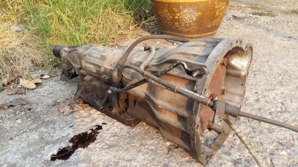 ขายด่วนครับ เกียร Auto d max สภาพพร้อมใช้งาน ครับ