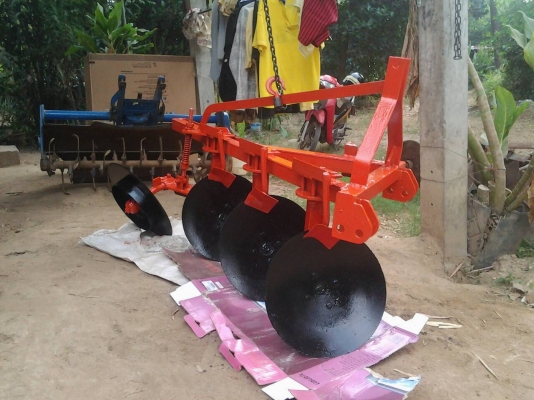 ผานบุก3ใบสวยๆเดิมลูกปืนใหม่ใบผานใหม่และของยังมีอีกหลายพวงครับ