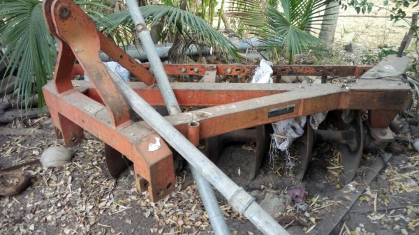 ขายรถไถ KUBOTA-M704.เล่มทะเบียน 2 เพลา อุปกรณ์ครบ ราคา.470000 ต่อรอง