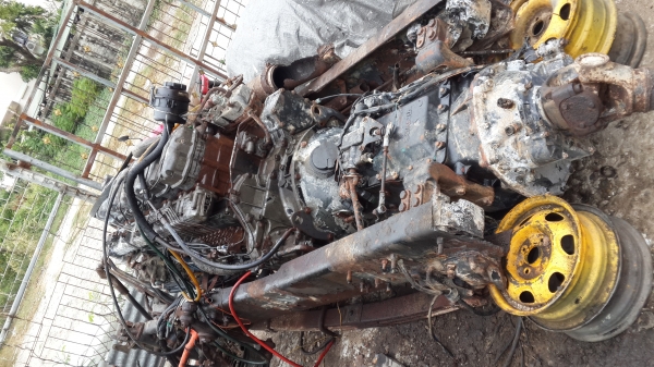 ขายเครื่องสแกนเนีย124  360hp พร้อมหม้อน้ำอินเตอ