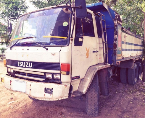 10ล้อ ISUZU ROCKY-175 ร็อคเล็ก เพลาเดียวดั้มเหล็กข้างเรียบ ตามสภาพ เล่มทะเบียนครบ **ขาย ISUZU ROCKY-175 10ล้อ1เพลาดั้ม กระบะดั้มเหล็กข้างเรียบ ใช้งานวิ่งงานได้ ตามสภาพ เอกสารเล่มทะเบียนครบ ISUZU ROCKY (คัสซี3588xxx) 6BG1-175แรง (ร็อค