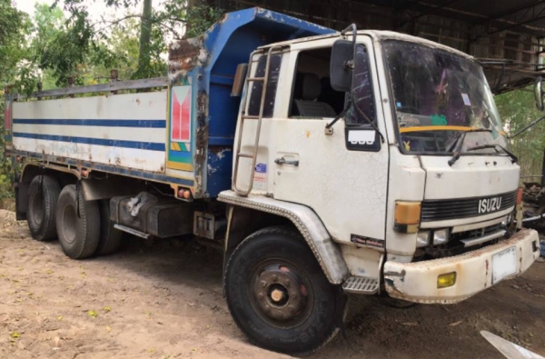 10ล้อ ISUZU ROCKY-175 ร็อคเล็ก เพลาเดียวดั้มเหล็กข้างเรียบ ตามสภาพ เล่มทะเบียนครบ **ขาย ISUZU ROCKY-175 10ล้อ1เพลาดั้ม กระบะดั้มเหล็กข้างเรียบ ใช้งานวิ่งงานได้ ตามสภาพ เอกสารเล่มทะเบียนครบ ISUZU ROCKY (คัสซี3588xxx) 6BG1-175แรง (ร็อค