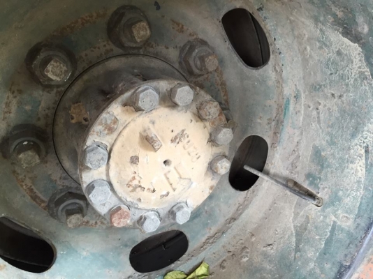 10ล้อ ISUZU ROCKY-175 ร็อคเล็ก เพลาเดียวดั้มเหล็กข้างเรียบ ตามสภาพ เล่มทะเบียนครบ **ขาย ISUZU ROCKY-175 10ล้อ1เพลาดั้ม กระบะดั้มเหล็กข้างเรียบ ใช้งานวิ่งงานได้ ตามสภาพ เอกสารเล่มทะเบียนครบ ISUZU ROCKY (คัสซี3588xxx) 6BG1-175แรง (ร็อค