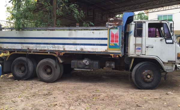 10ล้อ ISUZU ROCKY-175 ร็อคเล็ก เพลาเดียวดั้มเหล็กข้างเรียบ ตามสภาพ เล่มทะเบียนครบ **ขาย ISUZU ROCKY-175 10ล้อ1เพลาดั้ม กระบะดั้มเหล็กข้างเรียบ ใช้งานวิ่งงานได้ ตามสภาพ เอกสารเล่มทะเบียนครบ ISUZU ROCKY (คัสซี3588xxx) 6BG1-175แรง (ร็อค