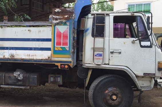 10ล้อ ISUZU ROCKY-175 ร็อคเล็ก เพลาเดียวดั้มเหล็กข้างเรียบ ตามสภาพ เล่มทะเบียนครบ **ขาย ISUZU ROCKY-175 10ล้อ1เพลาดั้ม กระบะดั้มเหล็กข้างเรียบ ใช้งานวิ่งงานได้ ตามสภาพ เอกสารเล่มทะเบียนครบ ISUZU ROCKY (คัสซี3588xxx) 6BG1-175แรง (ร็อค