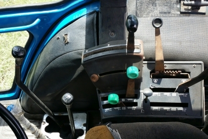 ขายรถไถฟอร์ดใหญ่ 8210 ขับเคลื่อน 4 ล้อ มีตู้เก๋ง ทะเบียนพร้อม แอร์ใหม่ ขายรถไถฟอร์ดใหญ่ 8210 ขับเคลื่อน 4 ล้อ มีตู้เก๋ง ทะเบียนพร้อม แอร์ใหม่