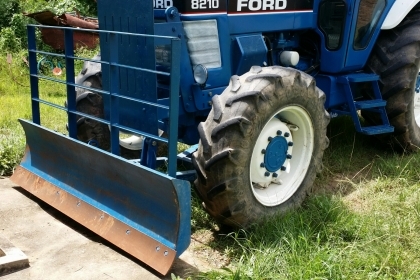 ขายรถไถฟอร์ดใหญ่ 8210 ขับเคลื่อน 4 ล้อ มีตู้เก๋ง ทะเบียนพร้อม แอร์ใหม่ ขายรถไถฟอร์ดใหญ่ 8210 ขับเคลื่อน 4 ล้อ มีตู้เก๋ง ทะเบียนพร้อม แอร์ใหม่