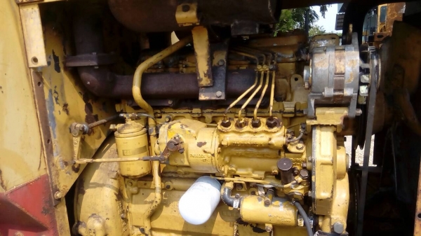 ขายรถตัก CATERPILLAR 910 ; รถเก่าญี่ปุ่น 100\%;  สภาพสวยพร้อมใช้งานได้ทันที สนใจติดต่อ 081-9422533