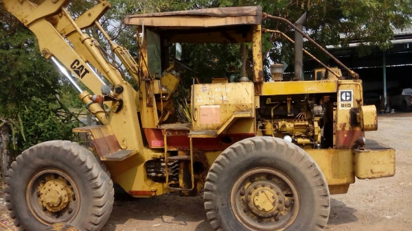 ขายรถตัก CATERPILLAR 910 ; รถเก่าญี่ปุ่น 100\%;  สภาพสวยพร้อมใช้งานได้ทันที สนใจติดต่อ 081-9422533